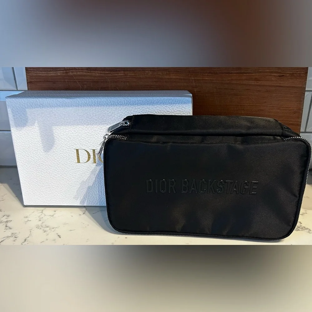 Dior NWT Backstage Beauty Cosmetic Travel Kit. 4 Make-Up Brushes. W/ Dior Box. - Picture 1 of 7